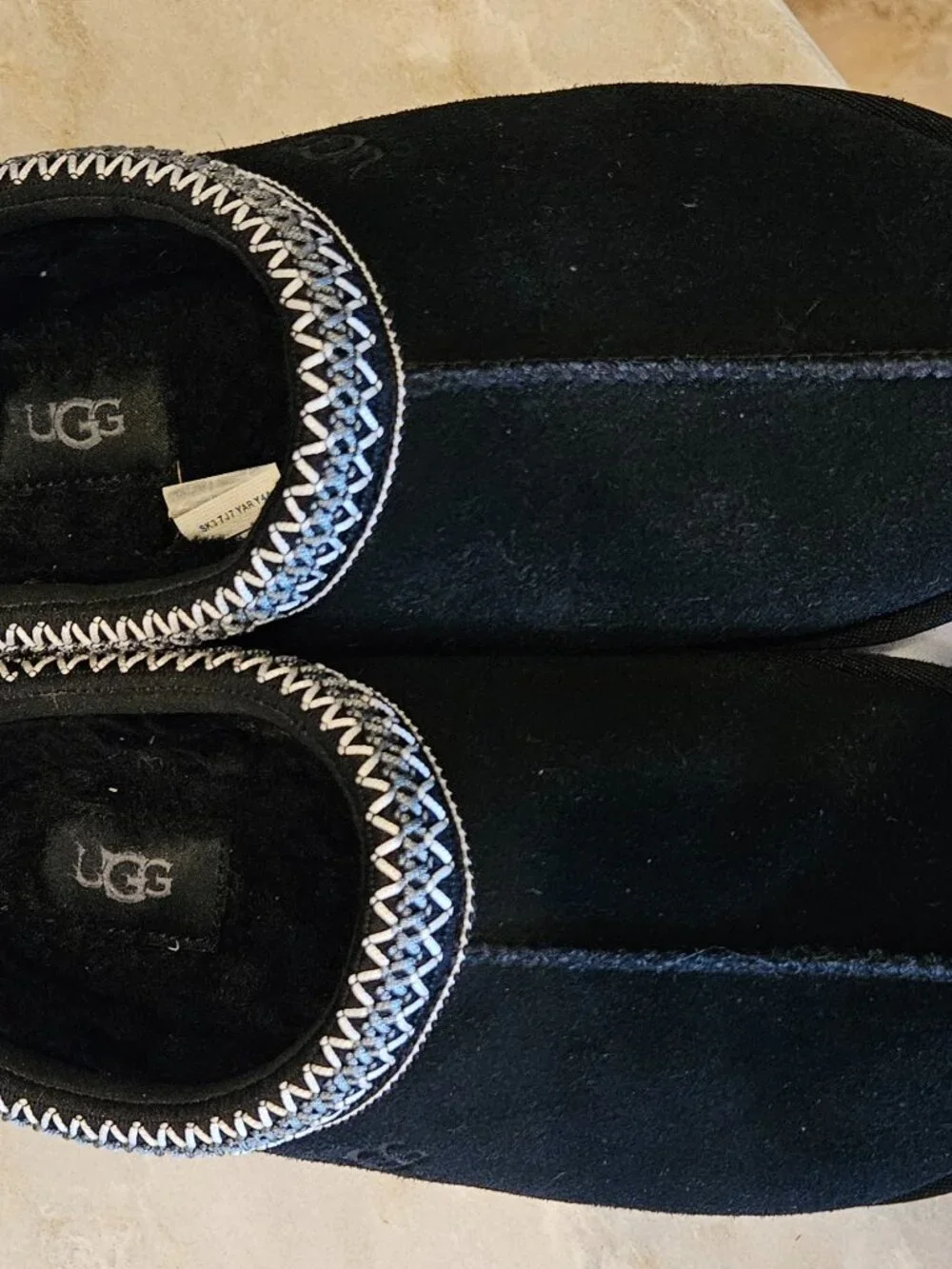 Ugg Slippers Black Size 7